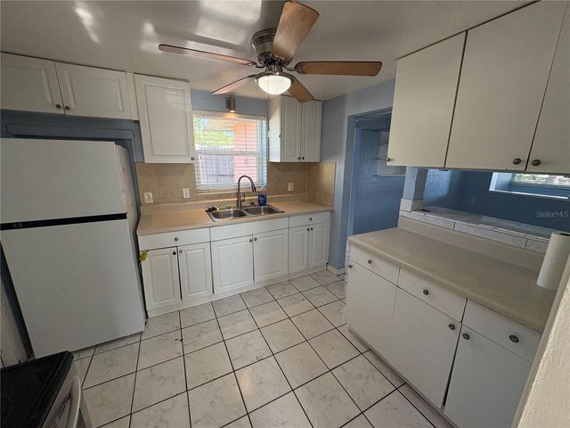 4920 45TH AVENUE N, St Petersburg, FL 33707