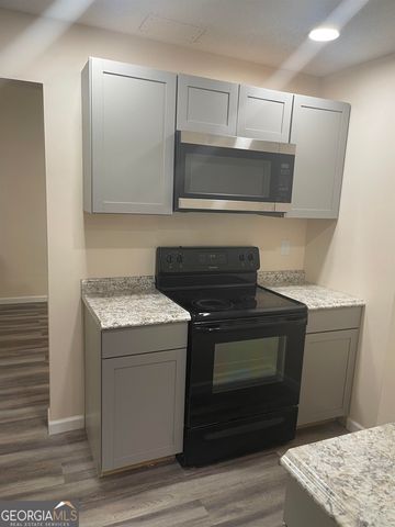 1757 Bennett Drive, Mcdonough, GA 30253