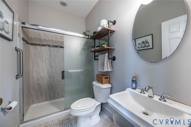 5800 Marcross Ct, Glen Allen, VA 23059
