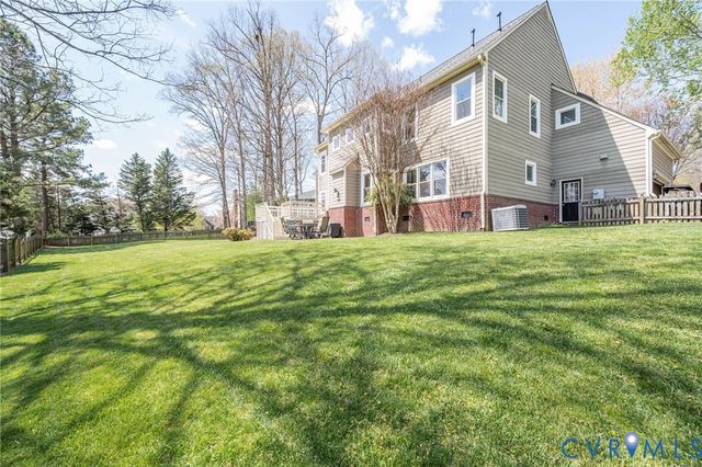 5800 Marcross Ct, Glen Allen, VA 23059