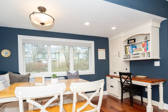 25 S Lincoln St, Natick, MA 01760