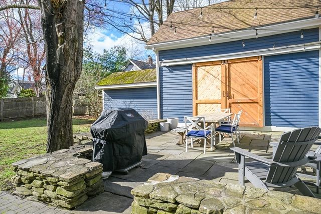 25 S Lincoln St, Natick, MA 01760