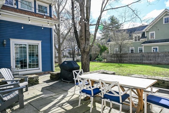 25 S Lincoln St, Natick, MA 01760