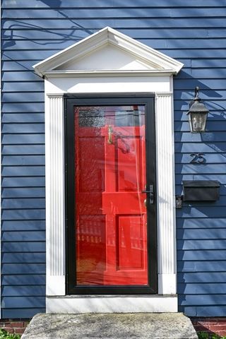 25 S Lincoln St, Natick, MA 01760