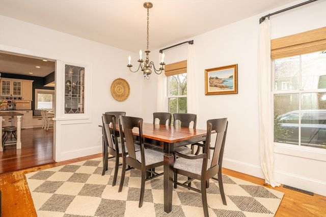 25 S Lincoln St, Natick, MA 01760