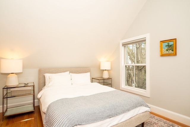 25 S Lincoln St, Natick, MA 01760