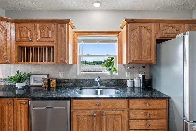 7737 Fruit Ridge Avenue NW, Sparta, MI 49345