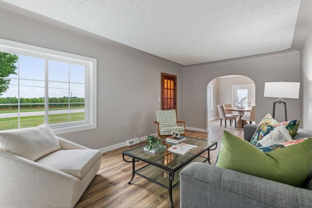 7737 Fruit Ridge Avenue NW, Sparta, MI 49345