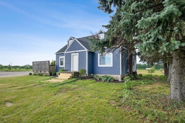 7737 Fruit Ridge Avenue NW, Sparta, MI 49345