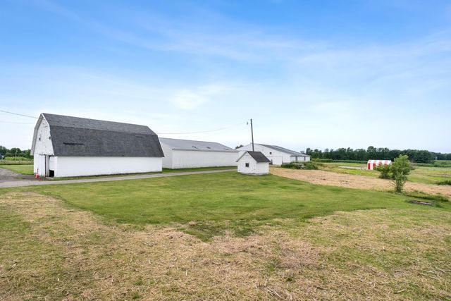 7737 Fruit Ridge Avenue NW, Sparta, MI 49345