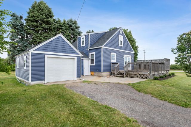7737 Fruit Ridge Avenue NW, Sparta, MI 49345