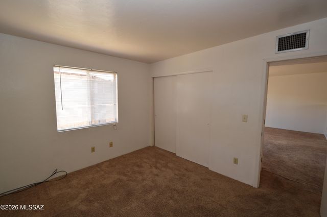 1616 N Columbus Boulevard, Tucson, AZ 85712