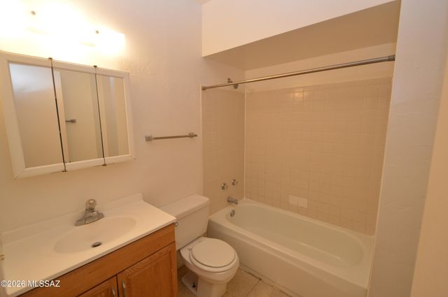 1616 N Columbus Boulevard, Tucson, AZ 85712
