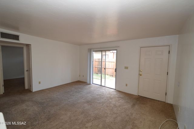 1616 N Columbus Boulevard, Tucson, AZ 85712