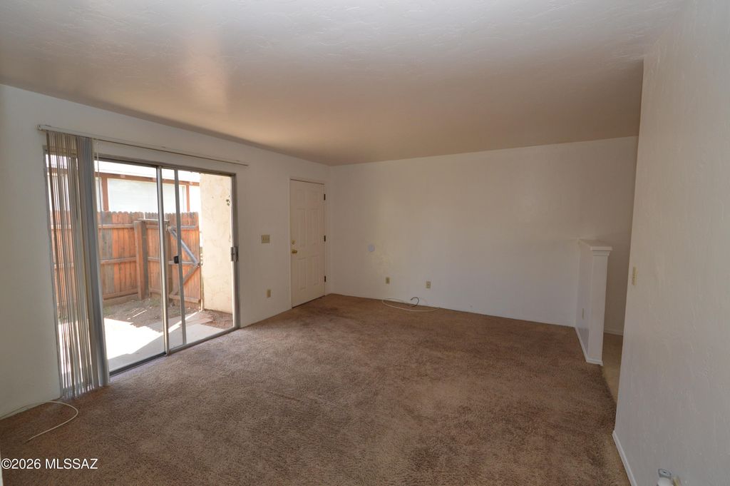 1616 N Columbus Boulevard, Tucson, AZ 85712