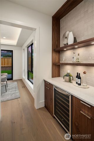 11005 NE 15th Street, Bellevue, WA 98004
