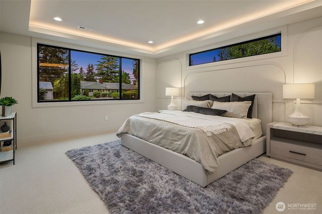 11005 NE 15th Street, Bellevue, WA 98004