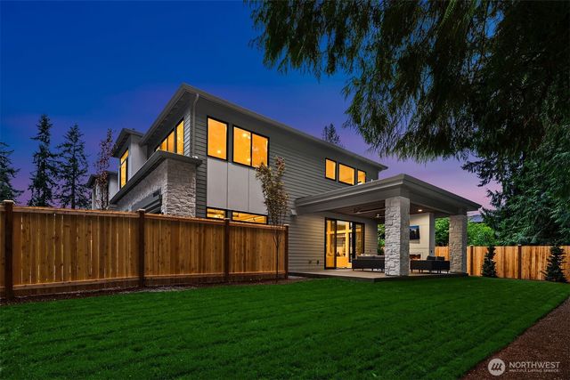 11005 NE 15th Street, Bellevue, WA 98004