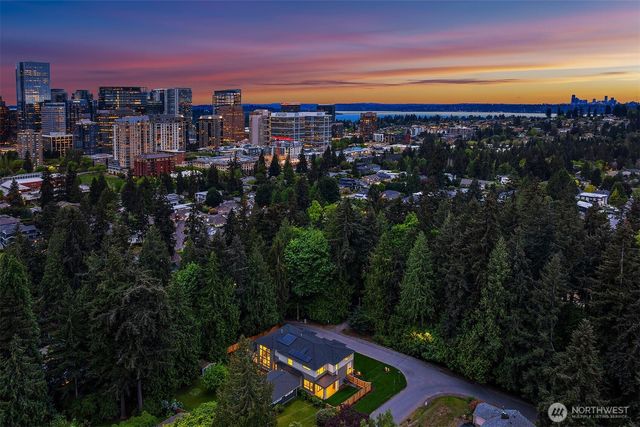 11005 NE 15th Street, Bellevue, WA 98004