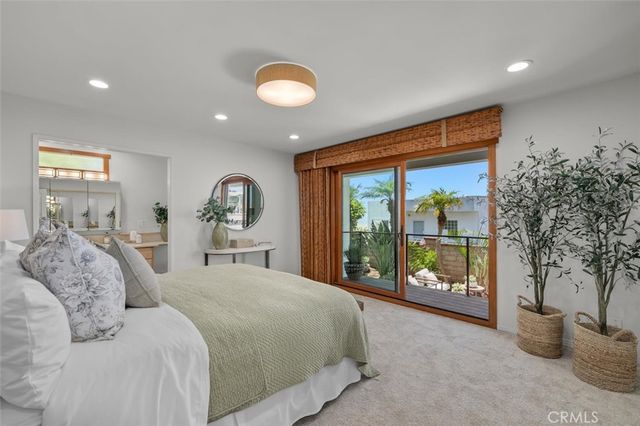 2461 Silverstrand Avenue, Hermosa Beach, CA 90254