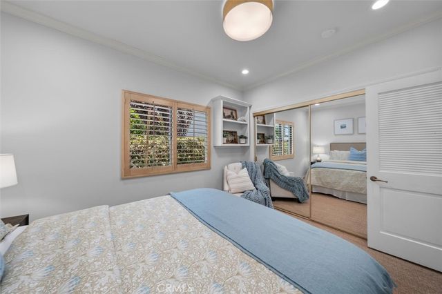 2461 Silverstrand Avenue, Hermosa Beach, CA 90254