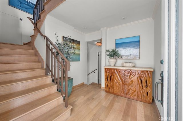 2461 Silverstrand Avenue, Hermosa Beach, CA 90254