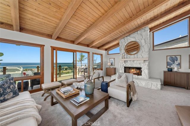 2461 Silverstrand Avenue, Hermosa Beach, CA 90254