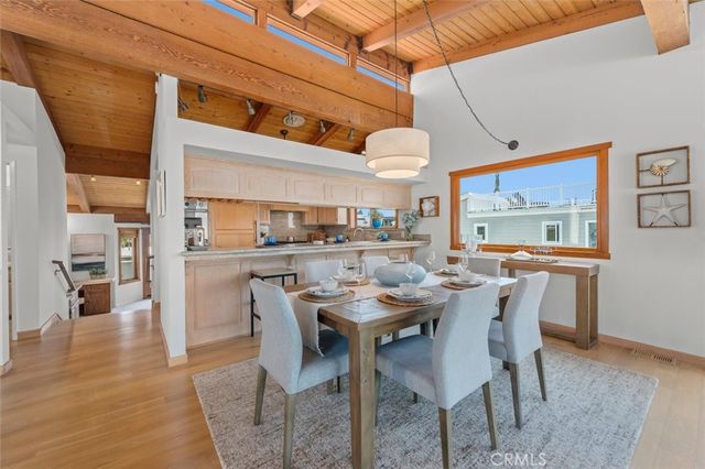 2461 Silverstrand Avenue, Hermosa Beach, CA 90254