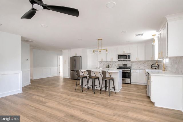 66 BEACHHURST, Cape May, NJ 08204