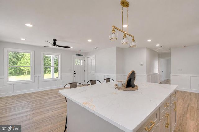 66 BEACHHURST, Cape May, NJ 08204