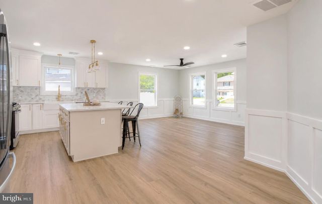 66 BEACHHURST, Cape May, NJ 08204