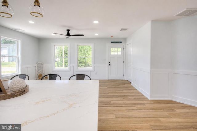 66 BEACHHURST, Cape May, NJ 08204