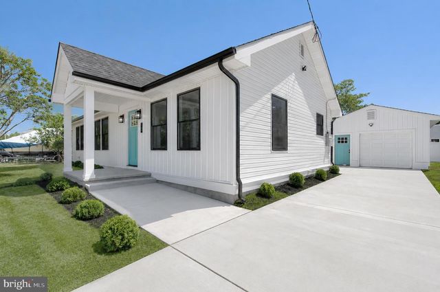 66 BEACHHURST, Cape May, NJ 08204