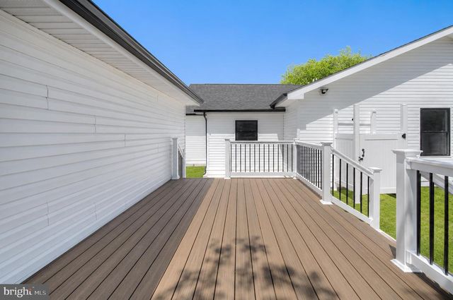 66 BEACHHURST, Cape May, NJ 08204