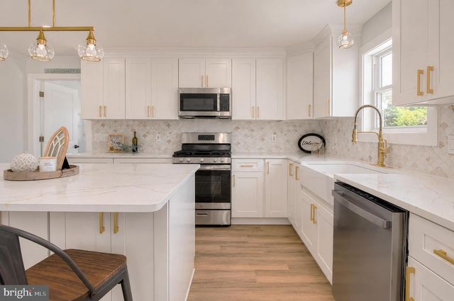 66 BEACHHURST, Cape May, NJ 08204