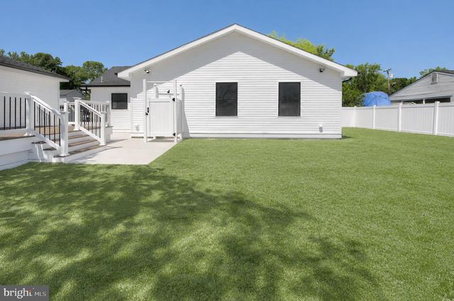 66 BEACHHURST, Cape May, NJ 08204