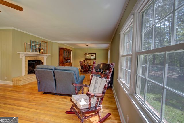 521 W John Hand Road, Cedartown, GA 30125