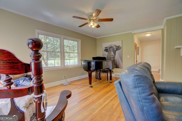 521 W John Hand Road, Cedartown, GA 30125