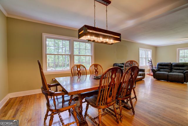 521 W John Hand Road, Cedartown, GA 30125