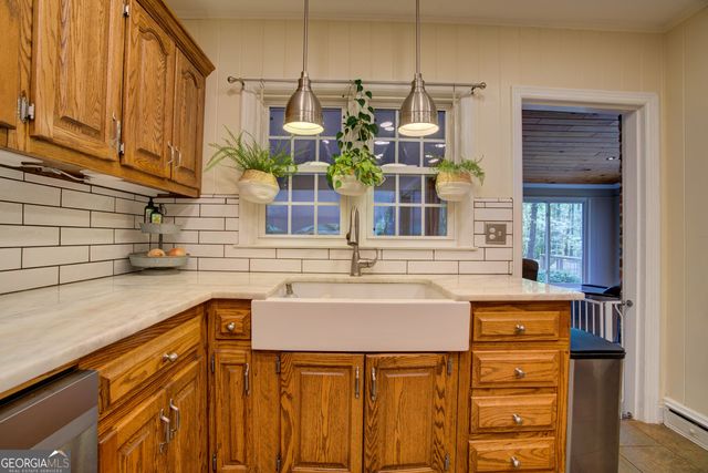 521 W John Hand Road, Cedartown, GA 30125