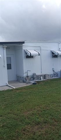 313 DANUBE CIRCLE, Bradenton, FL 34207