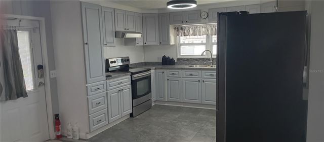 313 DANUBE CIRCLE, Bradenton, FL 34207