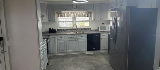 313 DANUBE CIRCLE, Bradenton, FL 34207
