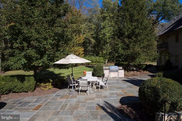 18 KATIES POND RD, Princeton, NJ 08540