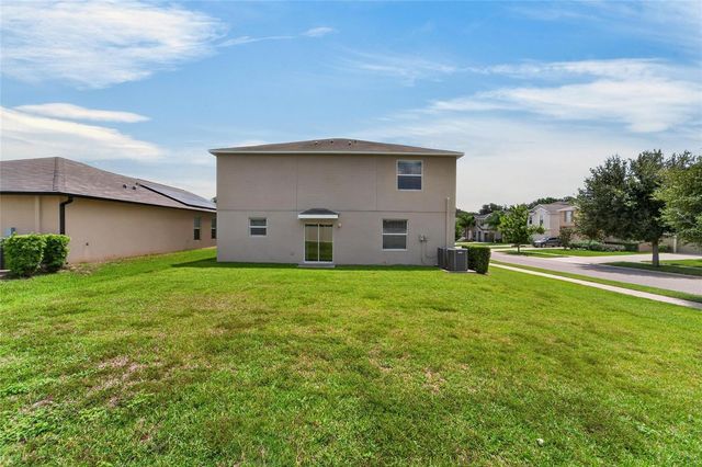 215 ENGLISH HERITAGE PLACE, Dover, FL 33527