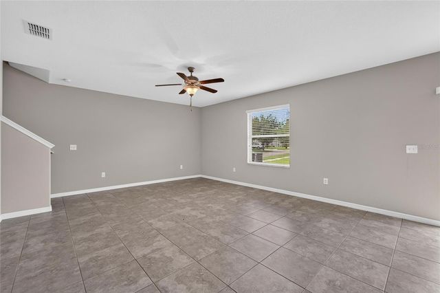 215 ENGLISH HERITAGE PLACE, Dover, FL 33527