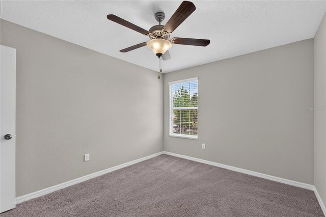 215 ENGLISH HERITAGE PLACE, Dover, FL 33527