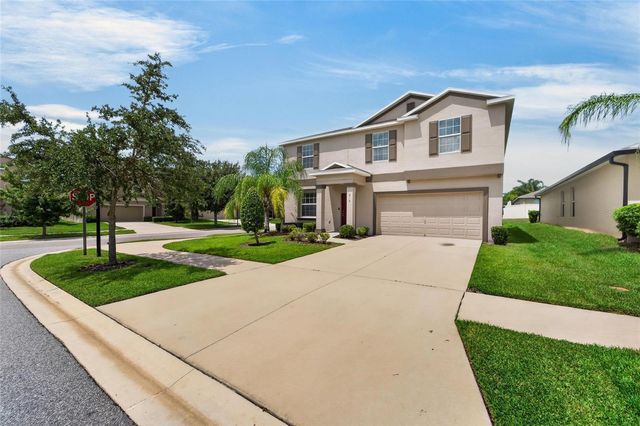 215 ENGLISH HERITAGE PLACE, Dover, FL 33527