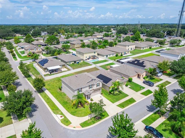 215 ENGLISH HERITAGE PLACE, Dover, FL 33527