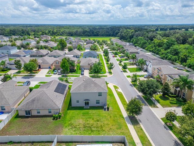 215 ENGLISH HERITAGE PLACE, Dover, FL 33527